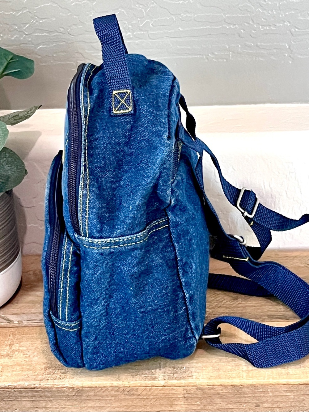 Vintage Looney Tunes Tweety Bird Blue Denim Mini Backpack - Picture 3 of 8